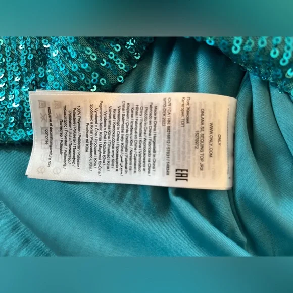 Only medium - Picture 3 of 4